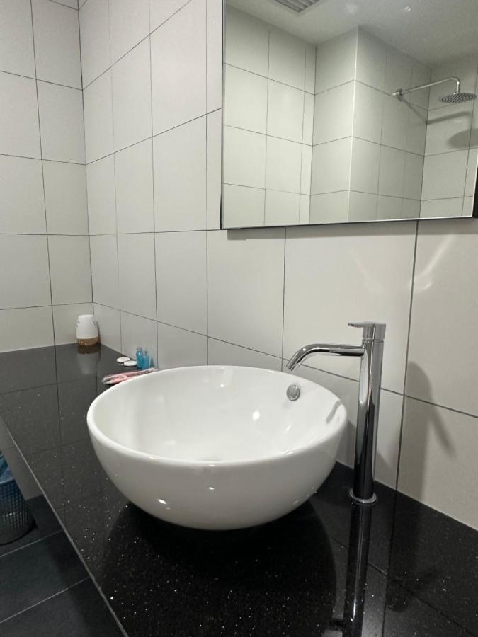Chambers Suites Kl Куала-Лумпур Экстерьер фото